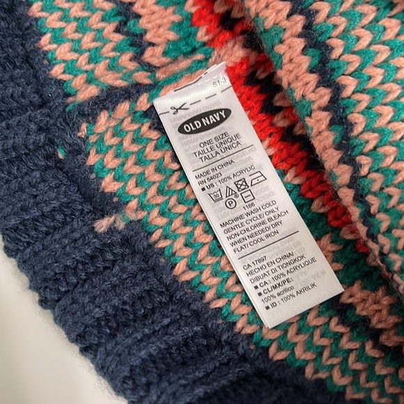 Old Navy Winter Hat - Picture 3 of 4